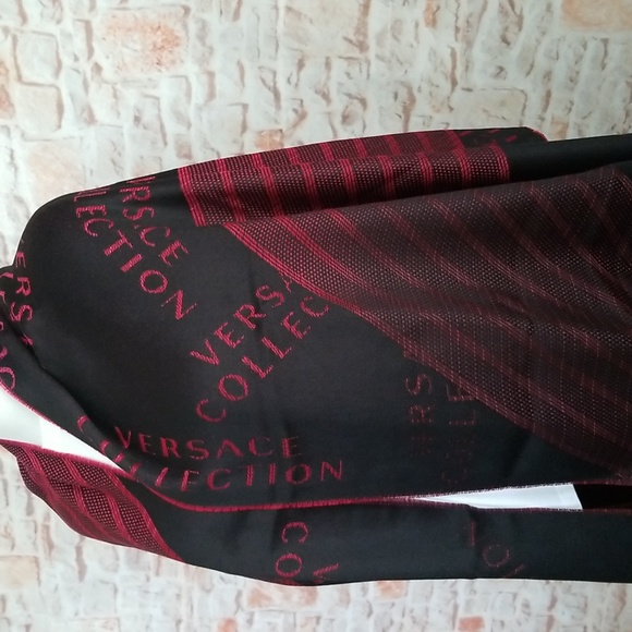 New Versace Logo Striped Scarf - Picture 4 of 13